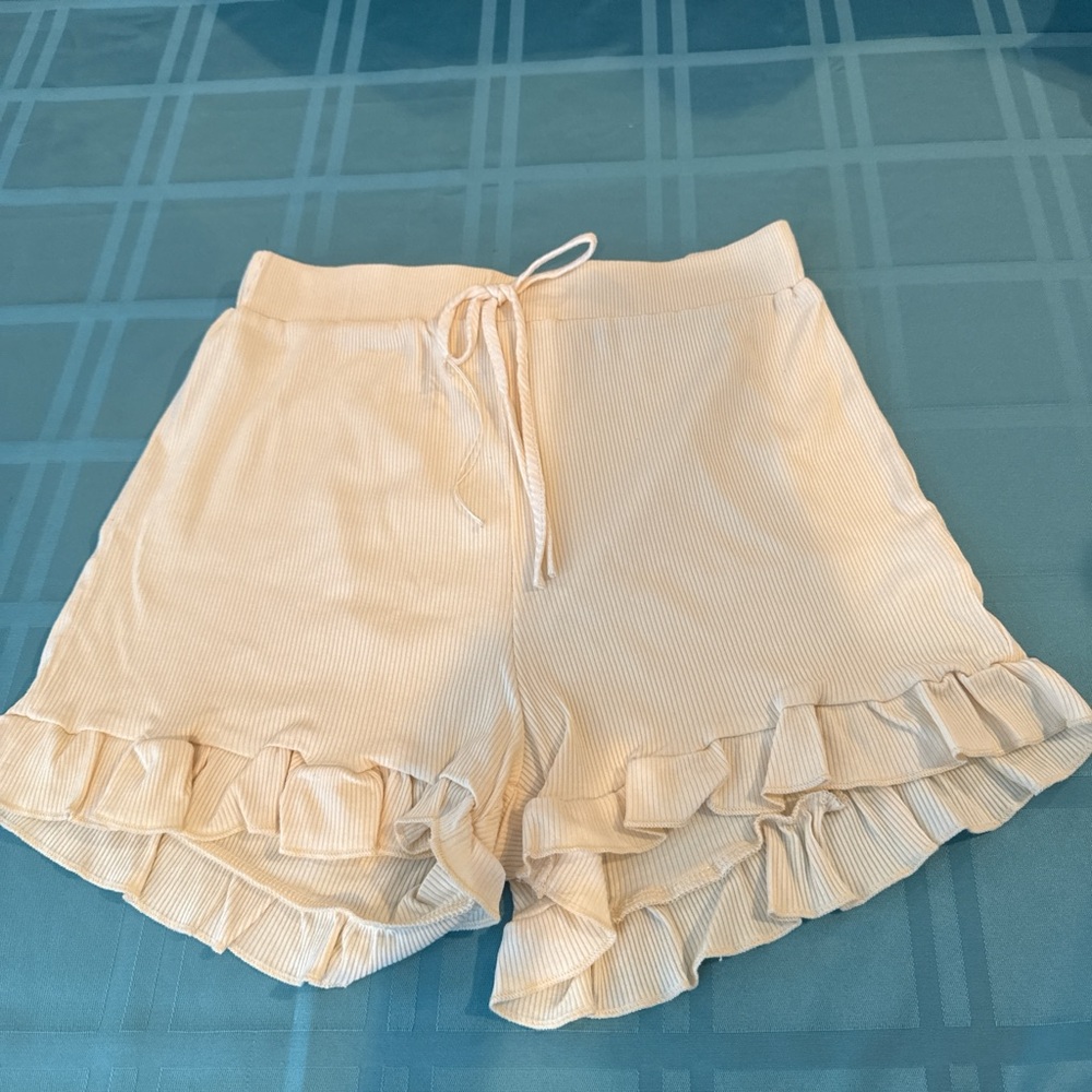Alya High Waist Cream Ruffle Shorts